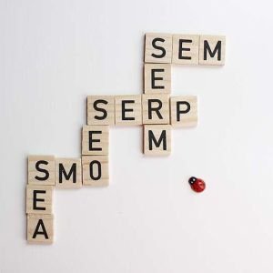 acronymes-incontournables-en-marketing-digital2-merve-sehirli-nasir-32stepscom